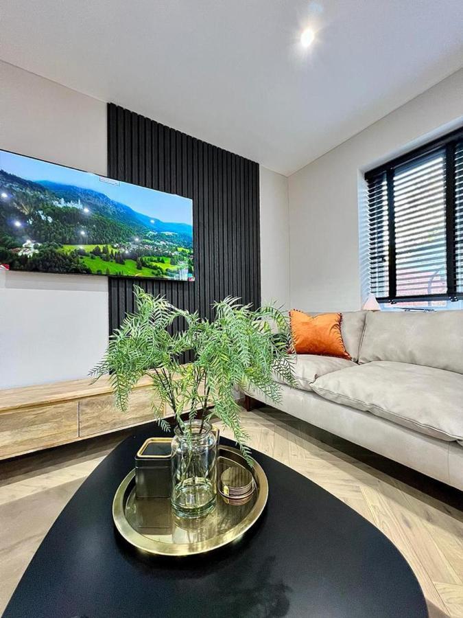 Charming 3-Bed House With 1 Parking Space Кентербері Екстер'єр фото